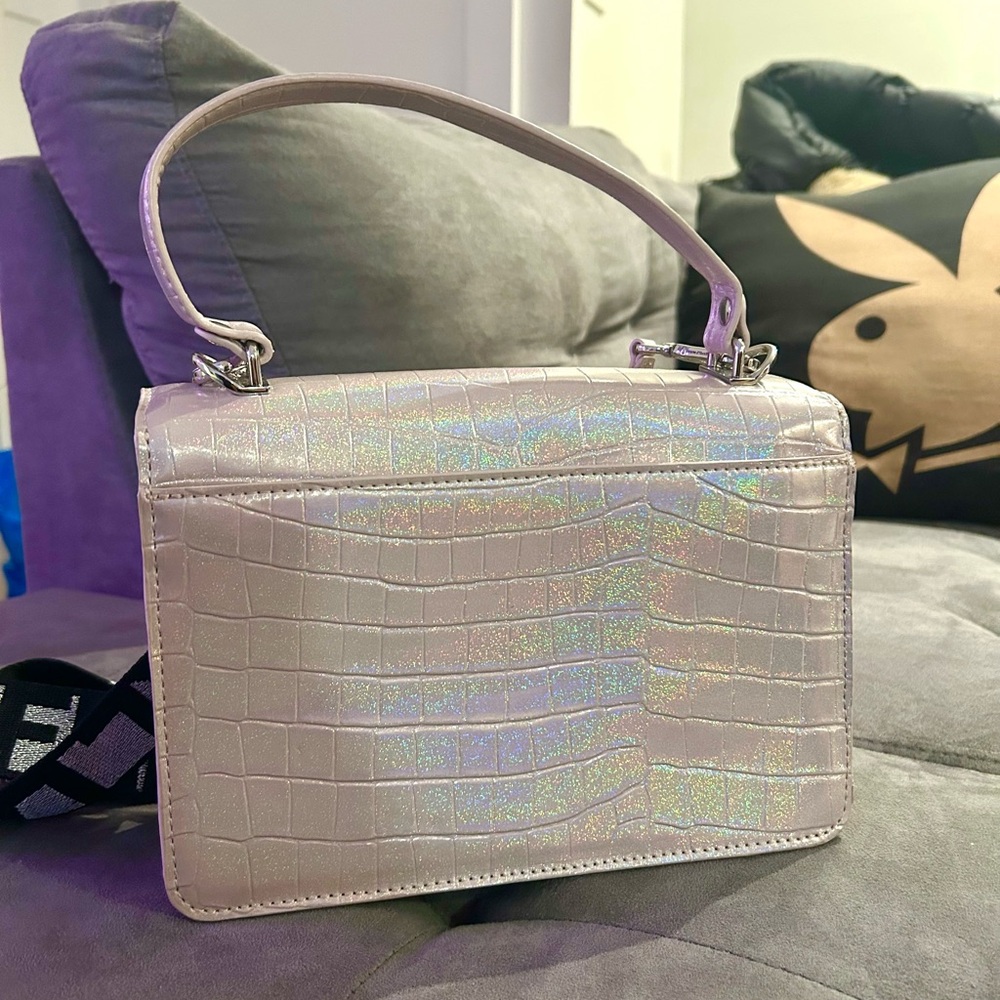 Karl Lagerfeld Iridescent Pink Paris Adele Crossbody Purse NWOT - Picture 4 of 13